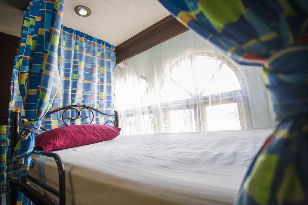Mad Cow Hostel Bangkok Pokoj fotografie