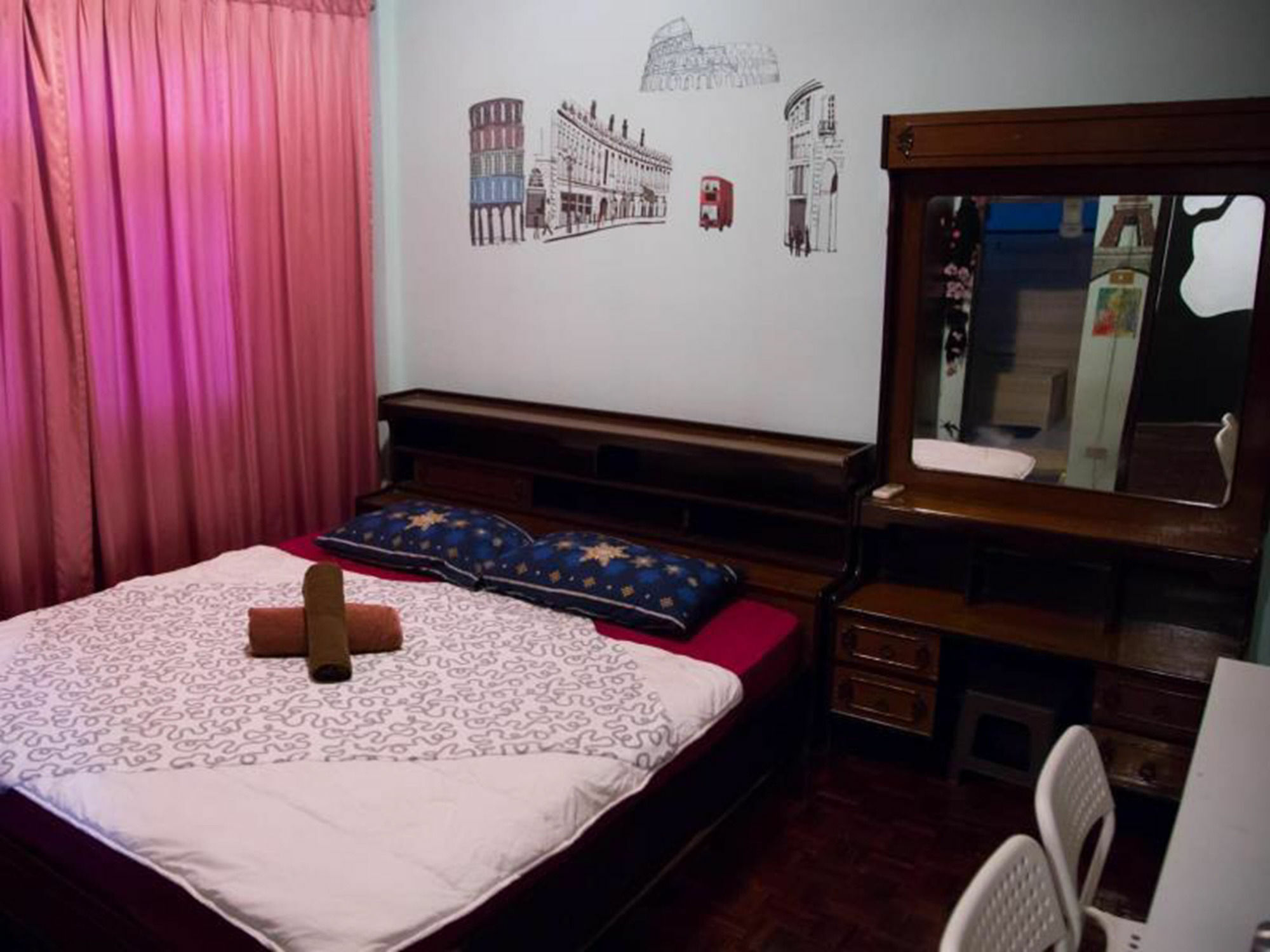 Mad Cow Hostel Bangkok Exteriér fotografie